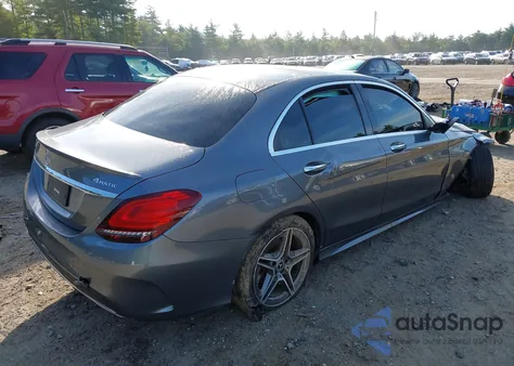 2021 Mercedes-Benz C 300 4Matic z USA, uszkodzony, nr VIN W1KWF8EB1MR651551